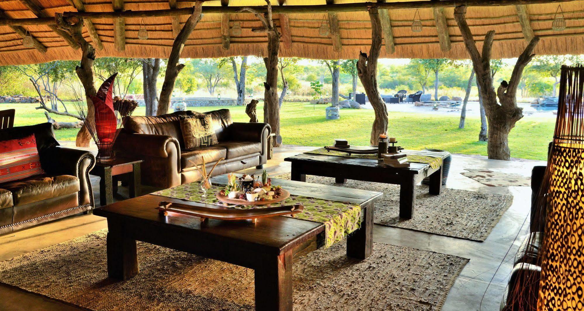 Wildtrack Safaris Eco Lodge Pandamatenga Exteriör bild